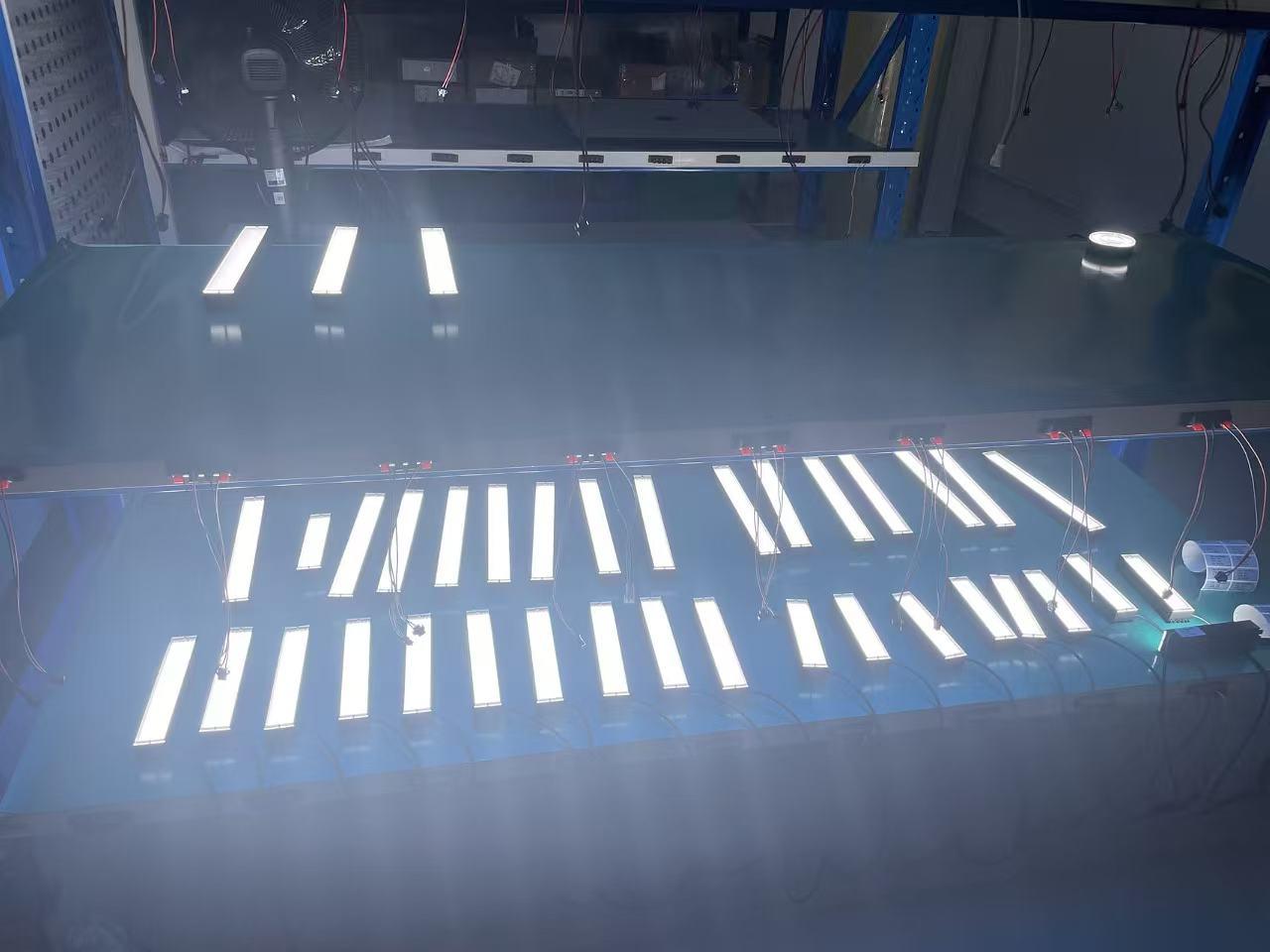 PCB / 汽車零部件檢測卡殼？思奧特大尺寸條形光源解決你的大工件檢測痛點